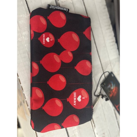 Loungefly IT Chapter Two Red Balloon Pennywise Pouch With Zipper Closure New NIP - Picture 5 of 12